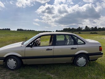 VW Passat B3 GL 1.8 benzín (zlatá farba) - 4