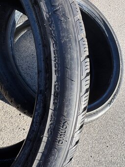 Hankook Winter ICept EVO2 295/35 R23 108W - 4