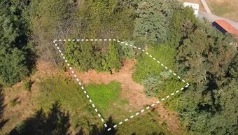 Zvolen - stavebný pozemok s projektom na rodinný dom, 804m2 - 4