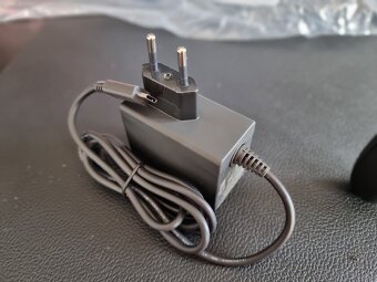 Nintendo Switch nabíjačka a holder - 4