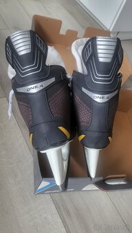 Korčule BAUER Supreme one.4 - 4
