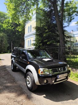 Nissan Navara D22 - 4