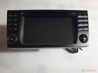 Predam autoradia na Mercedes C ,E,S - 4