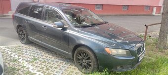 Volvo V70 2008 D5 2.4 12kW automat - 4