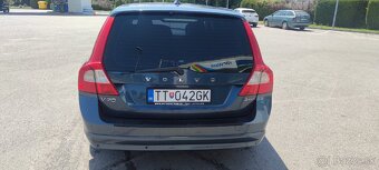 Volvo V70 2008 2.4 D 120kW automat - 4