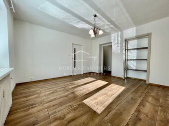 2 izbový zrekonštruovaný byt, Vn. Okružná, Komárno na prená - 4