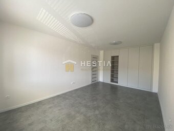Na prenájom zrekonštruovaný 1-izb.byt, Hollého ul., Senica - 4