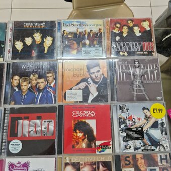CD-čka...TAKE THAT,CAUGHT IN THE ACT,BACKSTREET BOYS.... - 4
