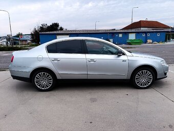 Volkswagen Passat R32 VR6 4x4 3.2 benzín 184kw Automat DSG - 4