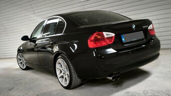 Bmw e90 325i N52 manuál zadokolka r18 - 4