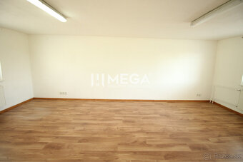 PRENÁJOM KANCELÁRII v Humennom výborná lokalita, BEZ DEPOZIT - 4