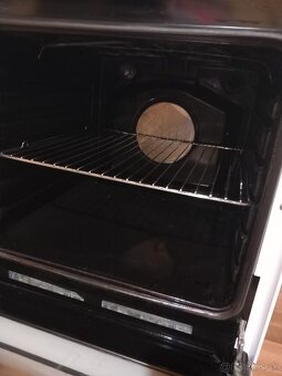 Kombinovaný samostatne stojaci sporák BOSCH - 4