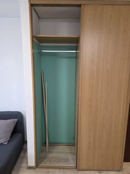 Vstavaná skriňa - 4