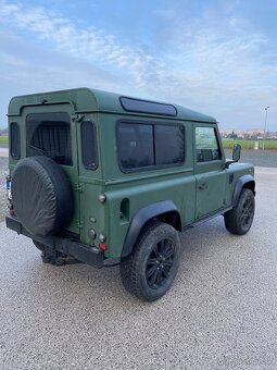 land rover defender - 4