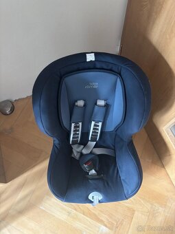 BRITAX ROMER s isofixom v top stave - 4