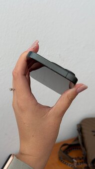 iPhone 15 pro 128gb - 4