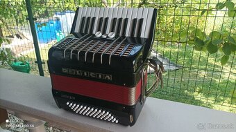 Harmonika -Akordeon.Delícia Junior 60 basová. - 4