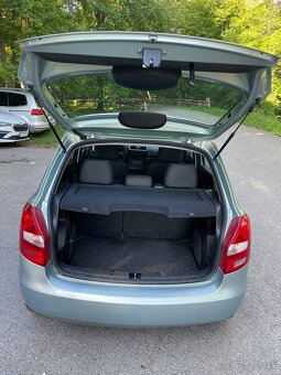 Skoda fabia 1.2 HTP - 4