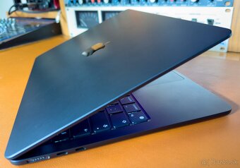 MacBook Air M2 | 512GB SSD | 8GB RAM - 4