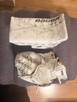 Brankarske hokejove rukavice,kolenacky,suspenzor,prilba - 4