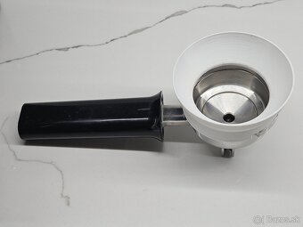 Prodám pákový kávovar Gaggia New Classic EVO BC + váha - 4