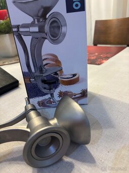 Mlynček na mak nový - 4