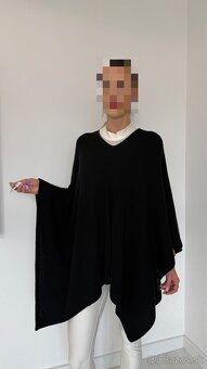 Čierne upletove pončo H&M - 4