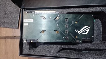 ASUS ROG Strix GTX 1080 Ti 11GB - 4