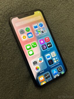 iPhone XR 64GB black - 100% batéria - 4