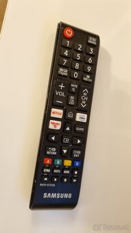 Predám Smart 4K SAMSUNG TV 43"/108cm aj s drziakom na stenu - 4