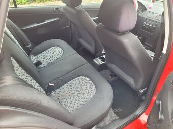 Predam škoda fabia combi 1.2 12v benzín kw 47 r.v 2007 - 4