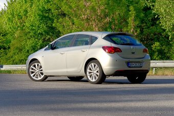 Opel Astra 1.7 CDTI ECOTEC 125k cosmo + zimné pneu - 4
