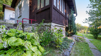 Pozemok s rekreačnou chatou a krásnym výhľadom v lukratívnej - 4