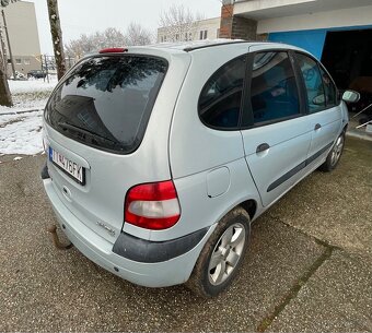 Renault megane scenic - 4