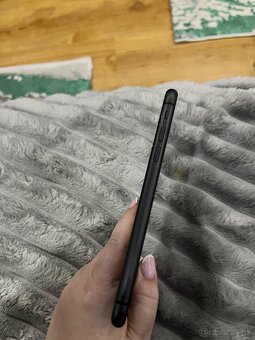 iPhone 11,128GB Black - 4