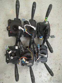 Predám prepínač svetiel a smeroviek - 4