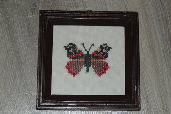 Vyšívané motýle - 4