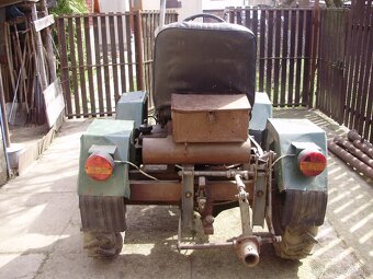 Predám malotraktor 4x4 diesel - 4