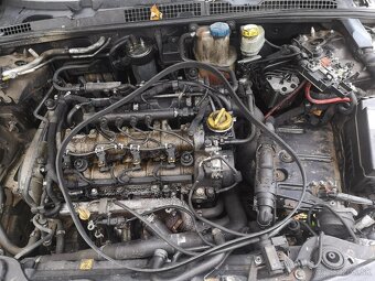 Rozpredám Alfa romeo 159 - 4