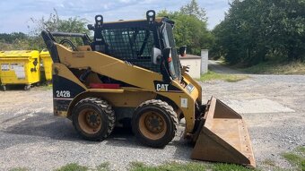 CATERPILLAR 242 B 4X4 - 4