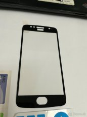 Ochranné tvrdené sklo Lenovo Moto G5S čierne - 4