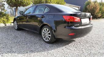 Lexus IS 220D - 4