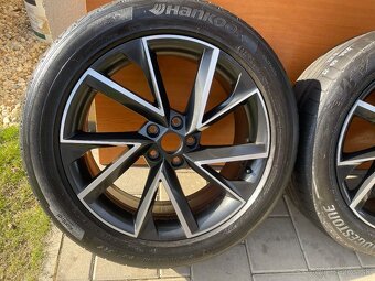 VEGA Grau orig.skoda Superb3V 5x112 8j x19 ET 45 VW - 4