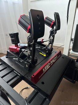 Simagic P1000 - 4