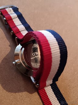 Predám hodinky Daniel Wellington - 4