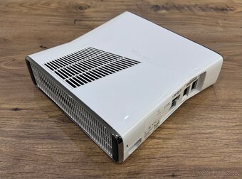 Samostatná herná konzola XBOX 360 Slim biela - 4