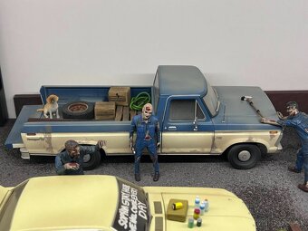 1:18 The Walking Dead TV Series Model Car - 4