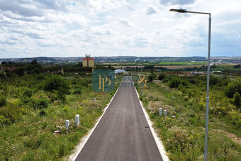 Predaj stavebný pozemok, novovybudovaná lukratívna lokalita, - 4