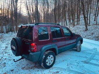 Predám Jeep Cherokee KJ 2.5CRD - 4