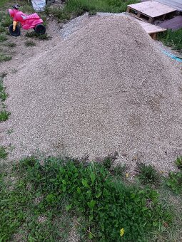 Predám kamenivo pod za kovu dlažbu....... - 4